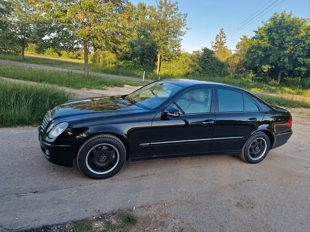 Gebraucht Mercedes E280 Elegance 231 PS (169 kW) 2006 Schwarz Limousine