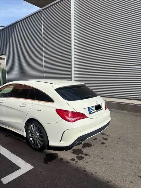 Gebraucht 2015 Mercedes CLA200 Shooting Brake AMG line Kombi | 18.600 € - Bild 1/4