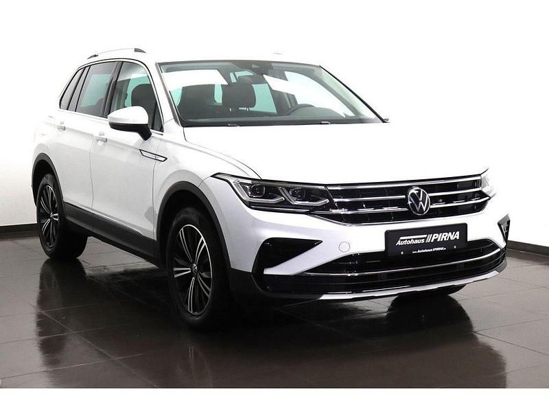Gebraucht VW Tiguan Elegance 150 PS (110 kW) 2022 Weiß SUV