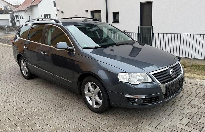 Gebraucht VW Passat Comfortline 122 PS (89 kW) 2010 Grau Kombi