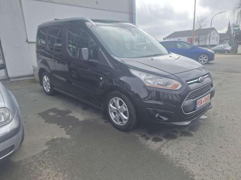Gebraucht Ford Tourneo Connect Titanium 101 PS (74 kW) 2014 Pantherschwarz metallic Van / Kleinbus