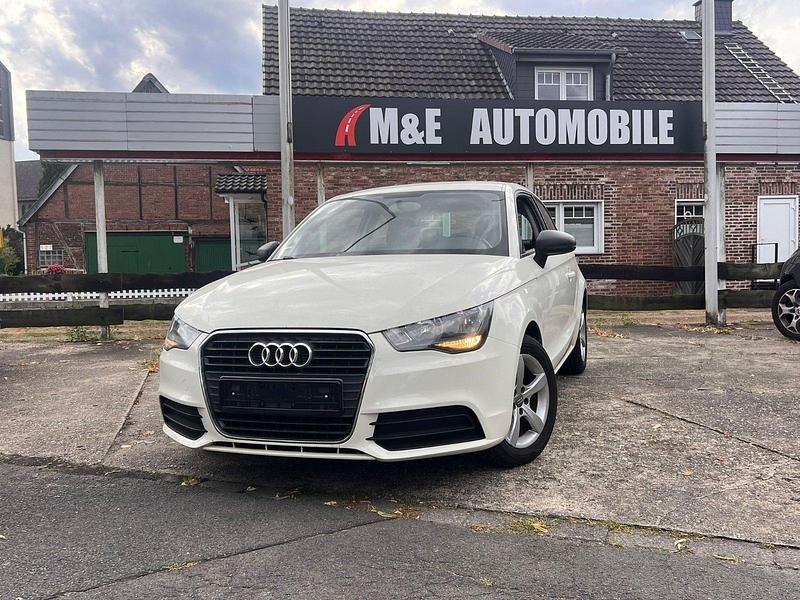 Weiß Gebraucht 2013 Audi A1 Kleinwagen | 4.200 € (Guter Preis) - Bild 1/4