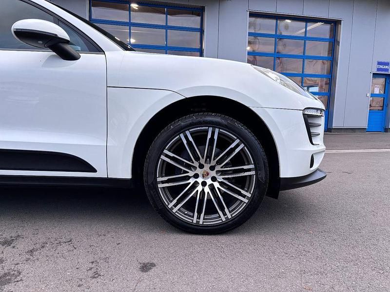 Gebraucht Porsche Macan 252 PS (185 kW) 2018 Weiß SUV