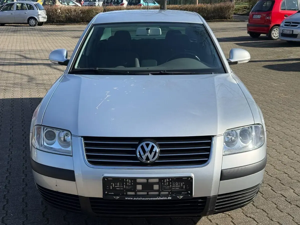 Usata VW Passat Comfortline 116 CV (85 kW) 2004 Argento Berlina