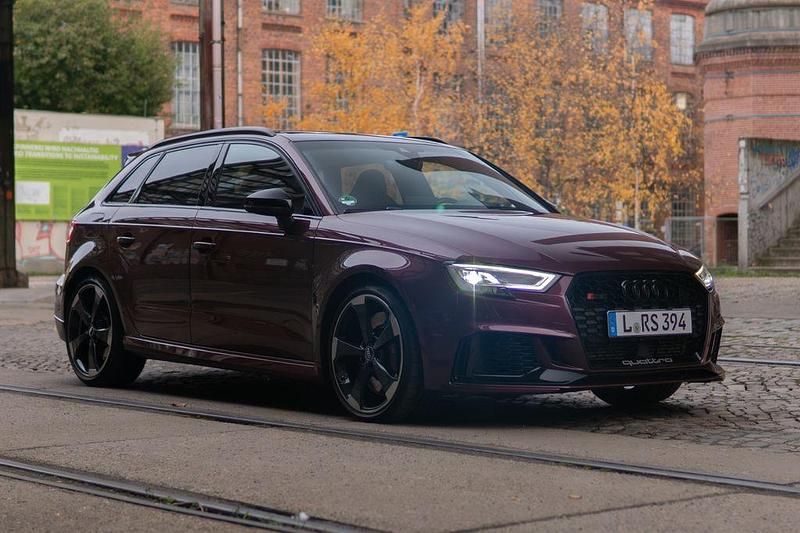Gebraucht Audi RS3 Ambiente 400 PS (294 kW) 2020 Violet Limousine
