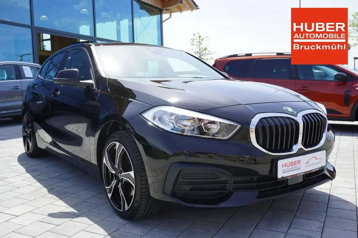 Gebraucht BMW 118 Advantage 140 PS (102 kW) 2019 Schwarz Kleinwagen