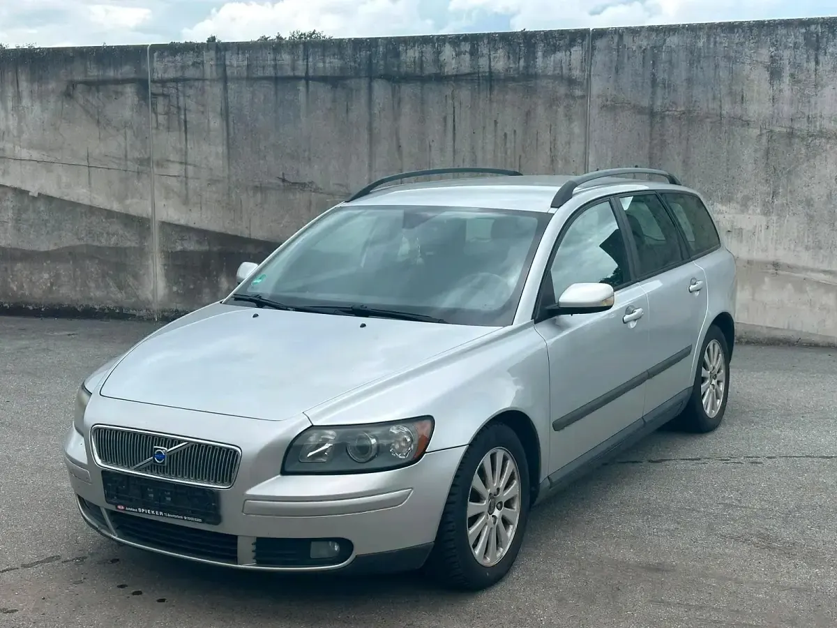 Gebraucht Volvo V50 136 PS (100 kW) 2005 Silber Kombi