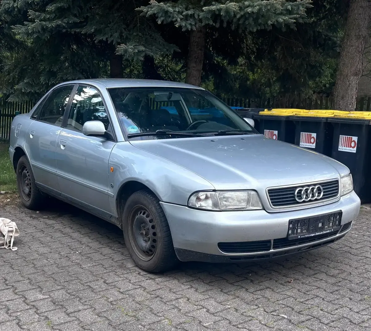Gebraucht Audi A4 150 PS (110 kW) 1997 Silber Limousine