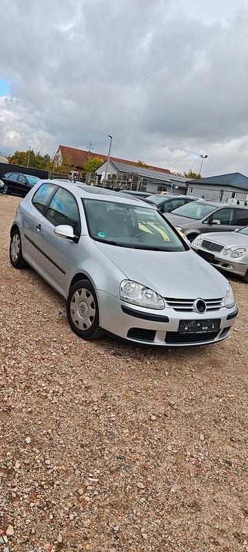 Silber Gebraucht 2004 VW Golf IV Limousine | 499 € (Superpreis) - Bild 1/4