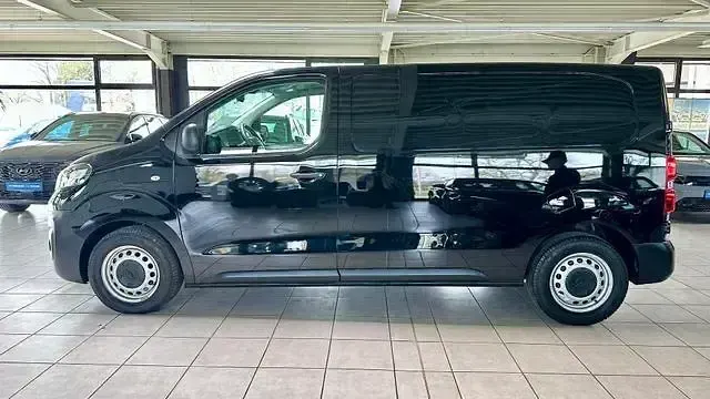 Gebraucht Opel Vivaro 136 PS (100 kW) 2022 Schwarz Van / Kleinbus