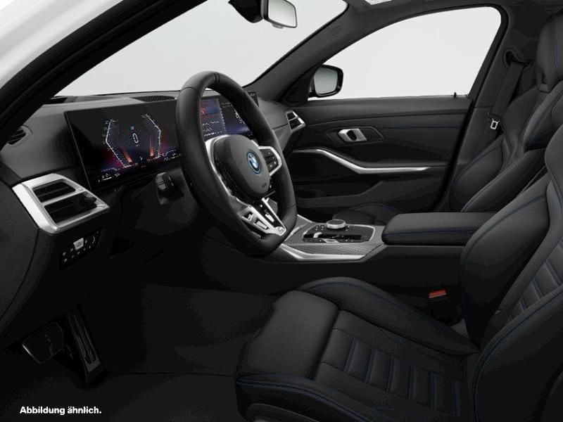 Alpinweiss Gebraucht 2024 BMW 330e Comfort Edition Kombi | 52.464 € - Bild 1/2