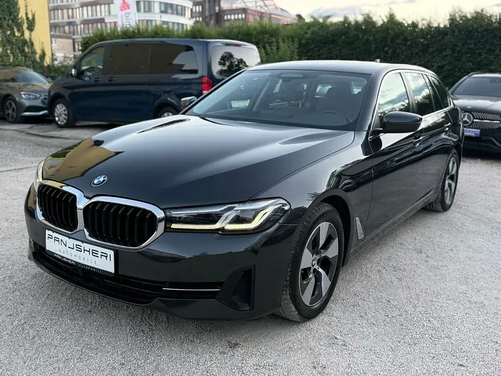 Gebraucht BMW 520 190 PS (139 kW) 2021 Sophistograu Limousine
