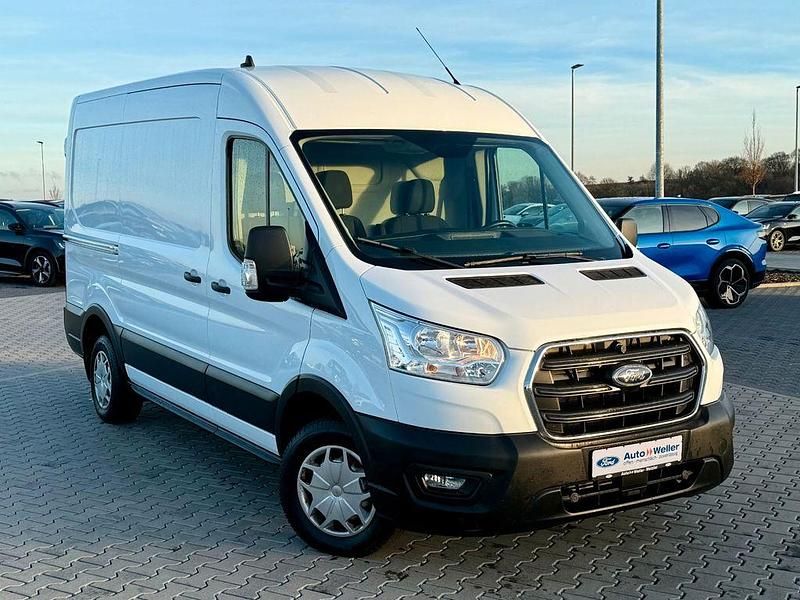 Gebraucht Ford Transit Trend 131 PS (96 kW) 2022 Frozen white Van / Kleinbus