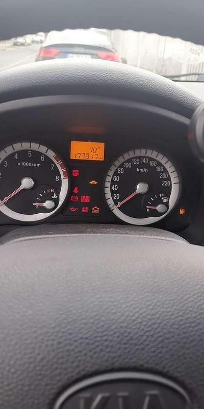 Gebraucht Kia Rio 98 PS (72 kW) 2007 Limousine