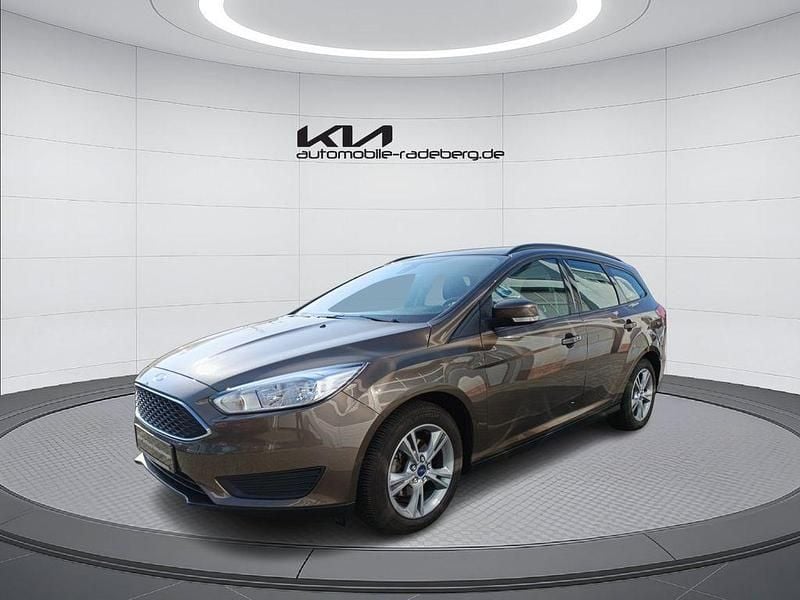 Gebraucht Ford Focus Trend 101 PS (74 kW) 2018 Braun Limousine