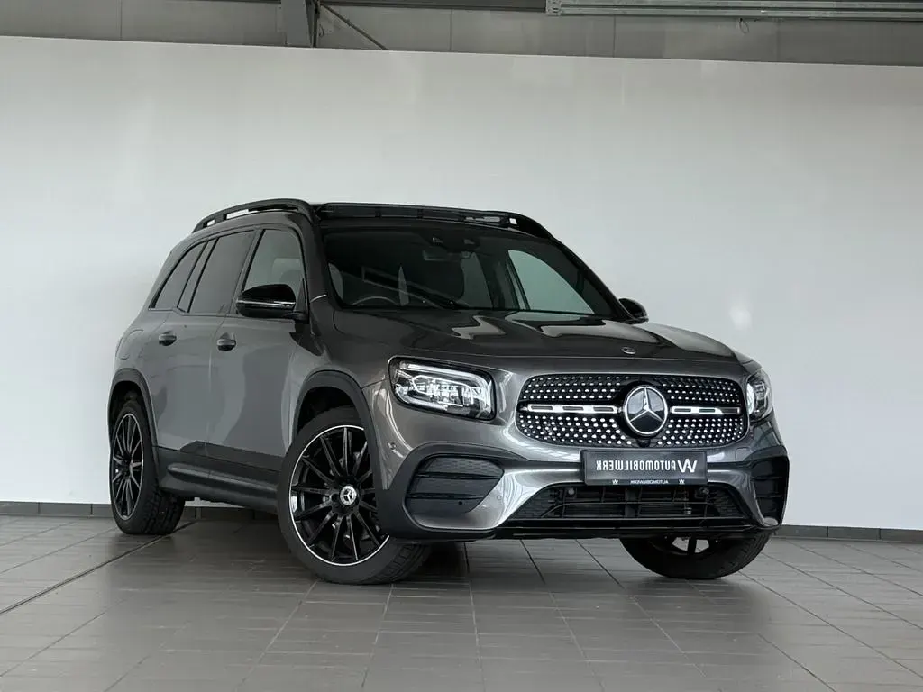 Gebraucht Mercedes GLB250 AMG line 224 PS (164 kW) 2023 Grau SUV
