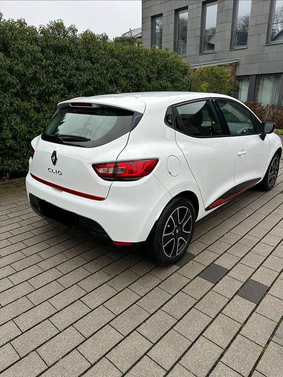 Gebraucht Renault Clio IV Expression 73 PS (53 kW) 2015 Weiß Limousine