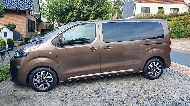 Braun Gebraucht 2019 Citroën Spacetourer Business Class Van | 29.000 € (Guter Preis) - Bild 1/1