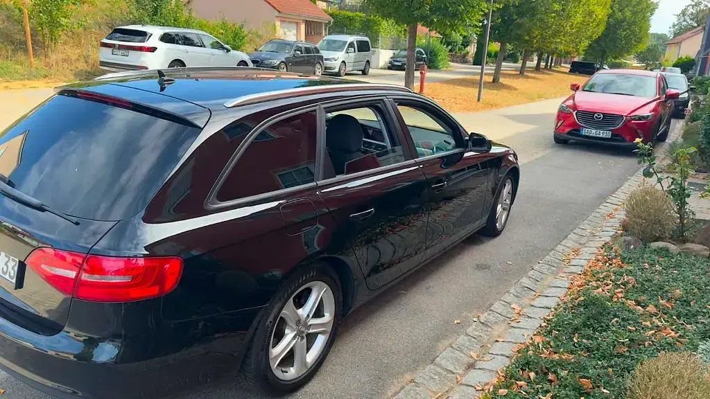 Gebraucht Audi A4 Ambiente 177 PS (130 kW) 2012 Schwarz Kombi