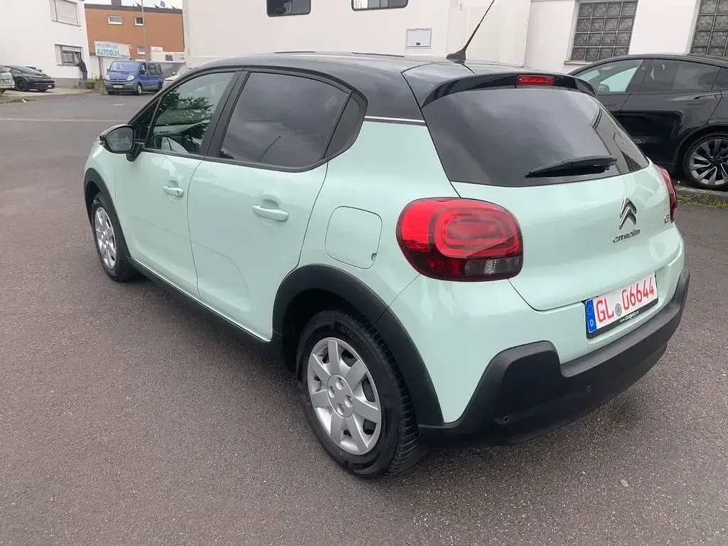 Gebraucht Citroën C3 Feel 68 PS (50 kW) 2017 Grün Limousine