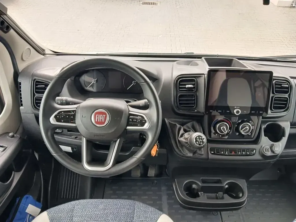 Gebraucht Weinsberg CaraHome 140 PS (102 kW) 2024 Weiss Van