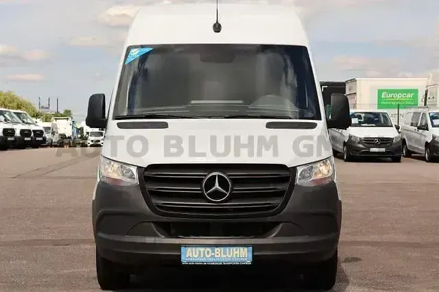 Gebraucht Mercedes Sprinter 150 PS (110 kW) 2024 Arktikweiß Van
