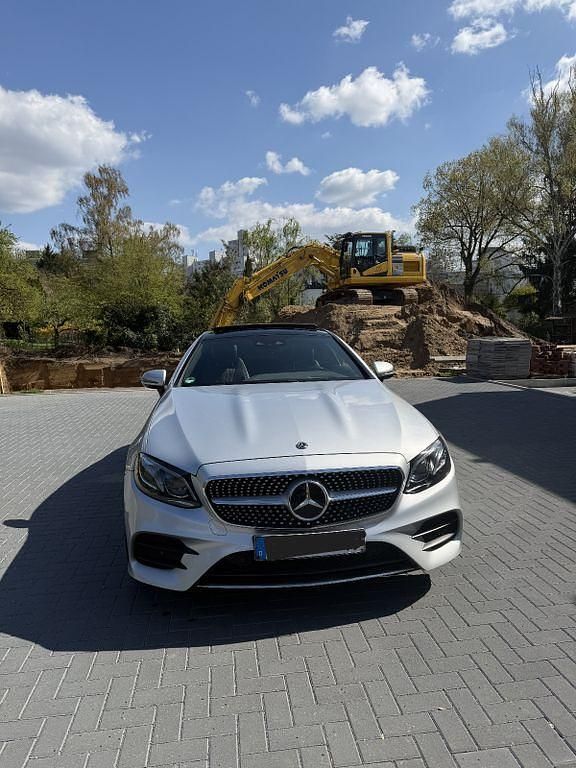 Używany Mercedes E220 AMG 194 KM (142 kW) 2017 Srebrny Coupe