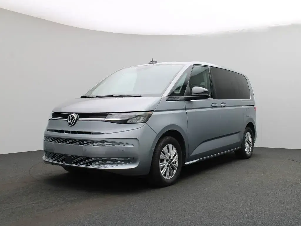 Gebraucht VW Multivan Life 150 PS (110 kW) 2025 Grau Van / Kleinbus