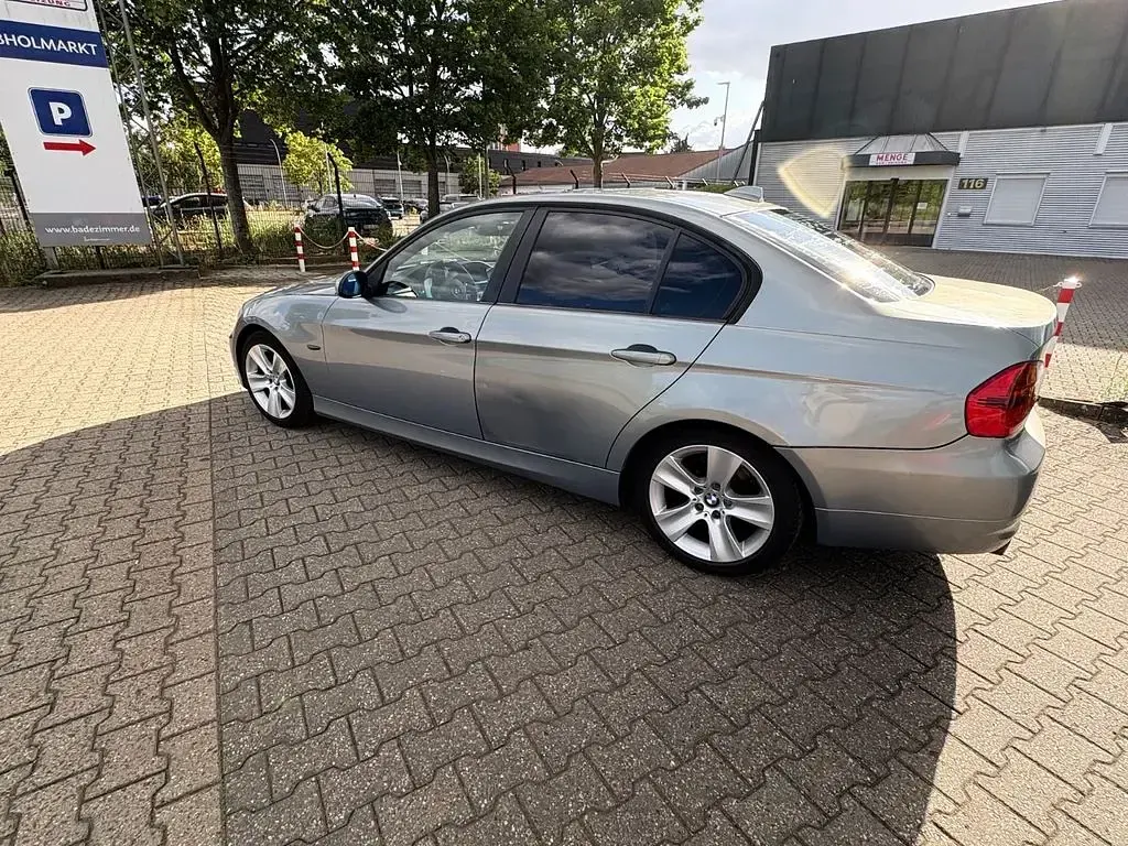 Gebraucht BMW 320 Basis 150 PS (110 kW) 2007 Limousine