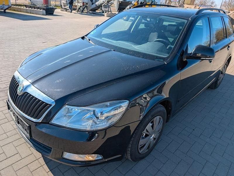 Gebraucht Skoda Octavia Impuls Edition 160 PS (117 kW) 2010 Schwarz Kombi