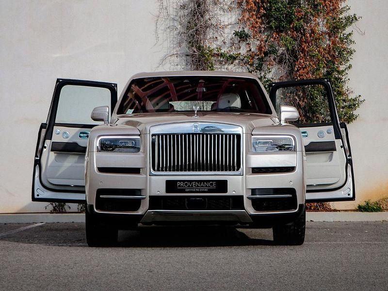 Gebraucht Rolls Royce Cullinan 571 PS (419 kW) 2023 Silber SUV