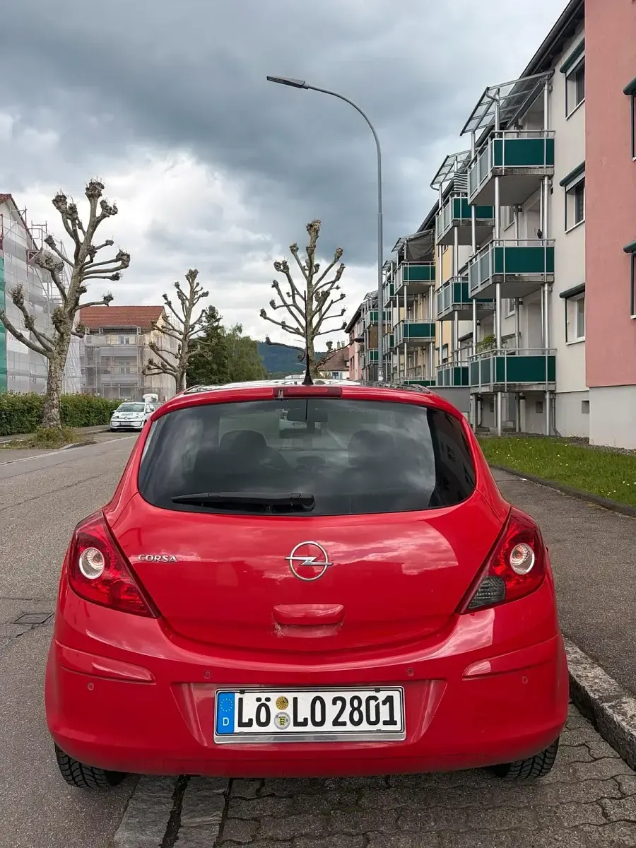 Używany Opel Corsa 87 KM (63 kW) 2010 Czerwony Hatchback