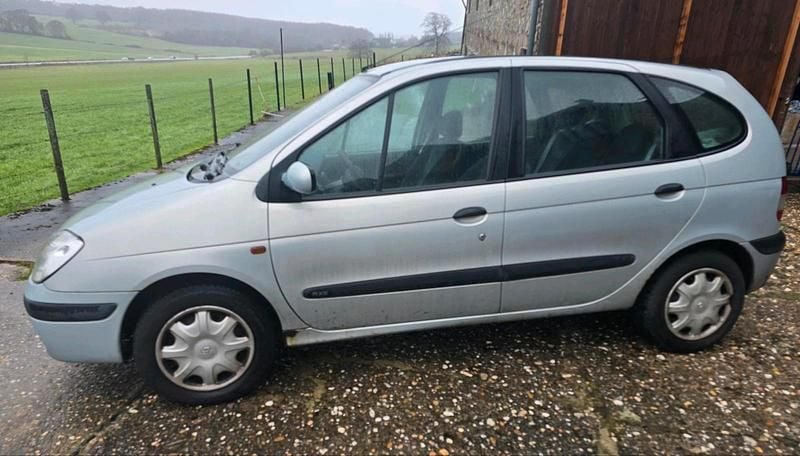 Gebraucht Renault Scénic 107 PS (78 kW) 2000 Grau Van / Kleinbus