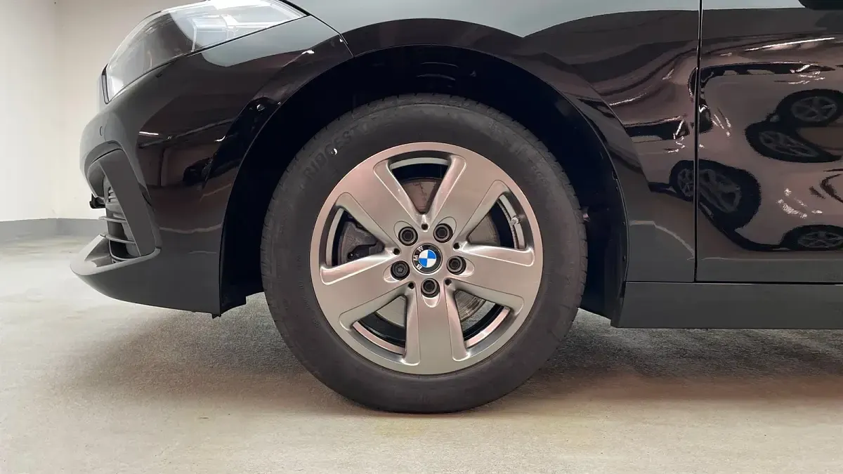 Gebraucht BMW 118 Advantage 136 PS (100 kW) 2024 Schwarz uni Kleinwagen