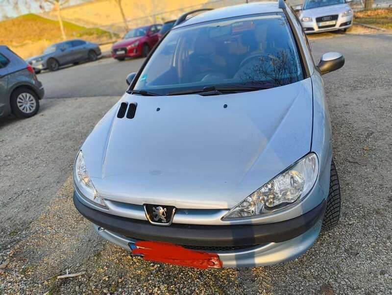 Gebraucht 2005 Peugeot 206 Tendance Kombi | 700 € (Fairer Preis) - Bild 1/4