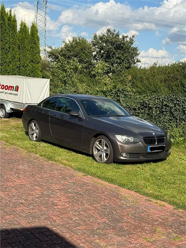 Andere farben Gebraucht 2009 BMW 330 Cabriolet Cabrio | 13.800 € (Etwas zu teuer) - Bild 1/4
