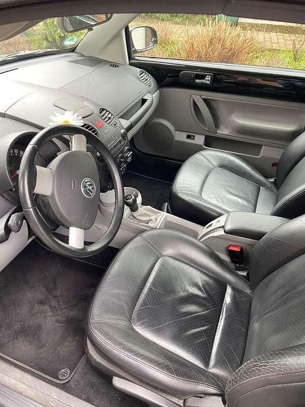 Gebraucht VW New Beetle Cabriolet 101 PS (74 kW) 2004 Schwarz Cabrio