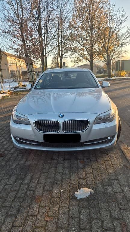 Gebraucht BMW 520 Efficient Dynamics 184 PS (135 kW) 2011 Silber Limousine
