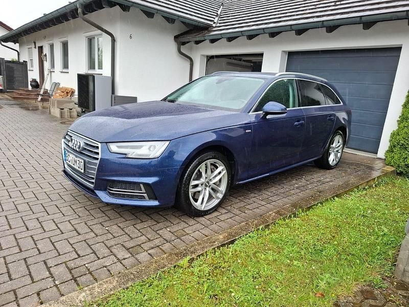 Blau Gebraucht 2018 Audi A4 S-Line Kombi | 16.500 € (Superpreis) - Bild 1/4