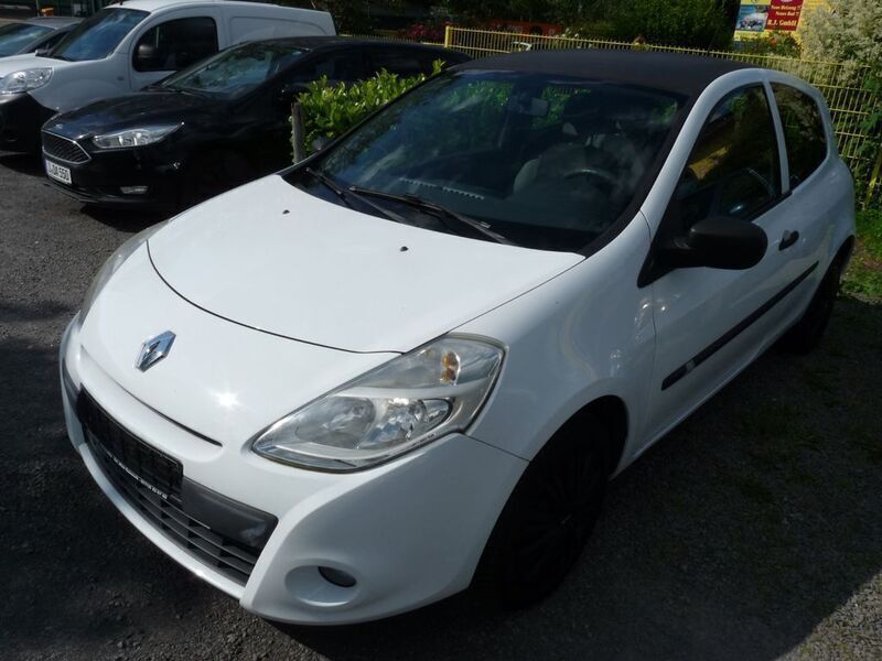 Gletscherweiss Gebraucht 2010 Renault Clio III Expression Limousine | 2.850 € (Fairer Preis) - Bild 1/4