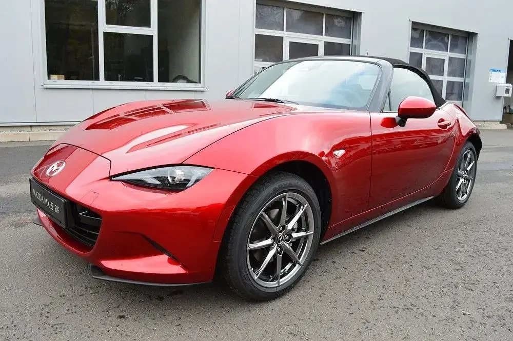 Gebraucht Mazda MX5 Exclusive 132 PS (97 kW) 2026 Magmarot Cabrio