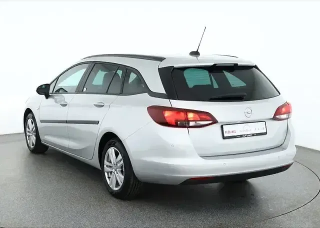 Gebraucht Opel Astra Business 122 PS (89 kW) 2021 Silber Kombi
