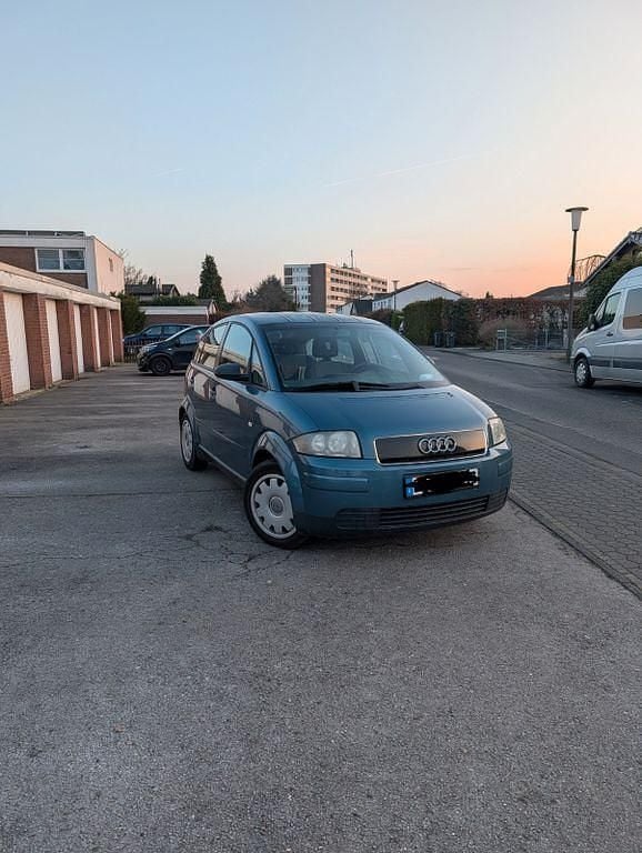 Blau Gebraucht 2002 Audi A2 Kleinwagen | 2.300 € (Guter Preis) - Bild 1/4