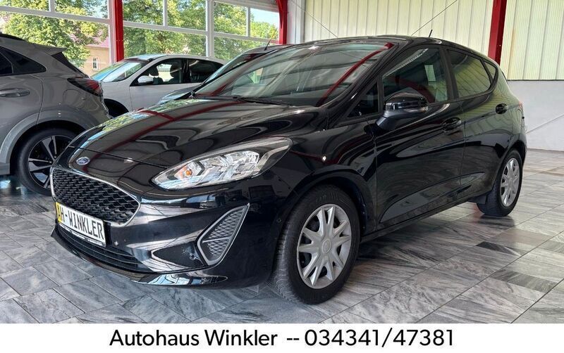 Obsidianschwarz Gebraucht 2020 Ford Fiesta Cool & Connect Kleinwagen | 16.990 € (Fairer Preis) - Bild 1/4