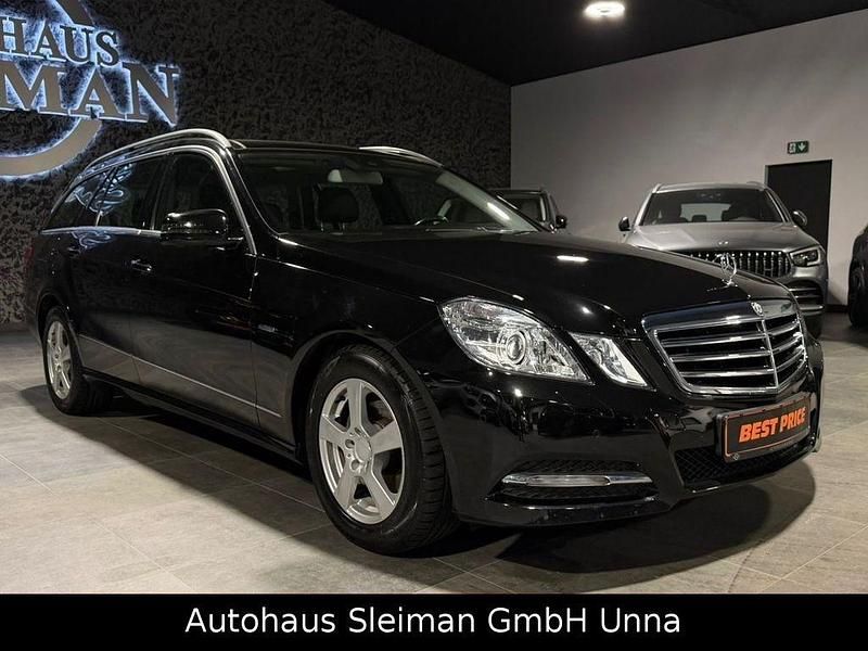 Gebraucht Mercedes E220 170 PS (125 kW) 2011 Schwarz Kombi