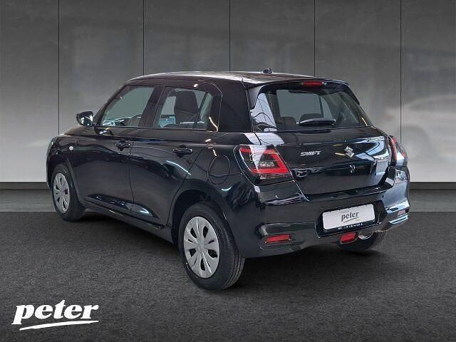 Neu Suzuki Swift Club 82 PS (60 kW) 2026 Schwarz Kleinwagen