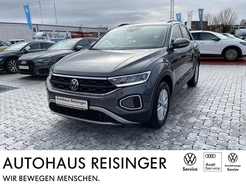 Gebraucht VW T-Roc Life 150 PS (110 kW) 2023 Grau SUV