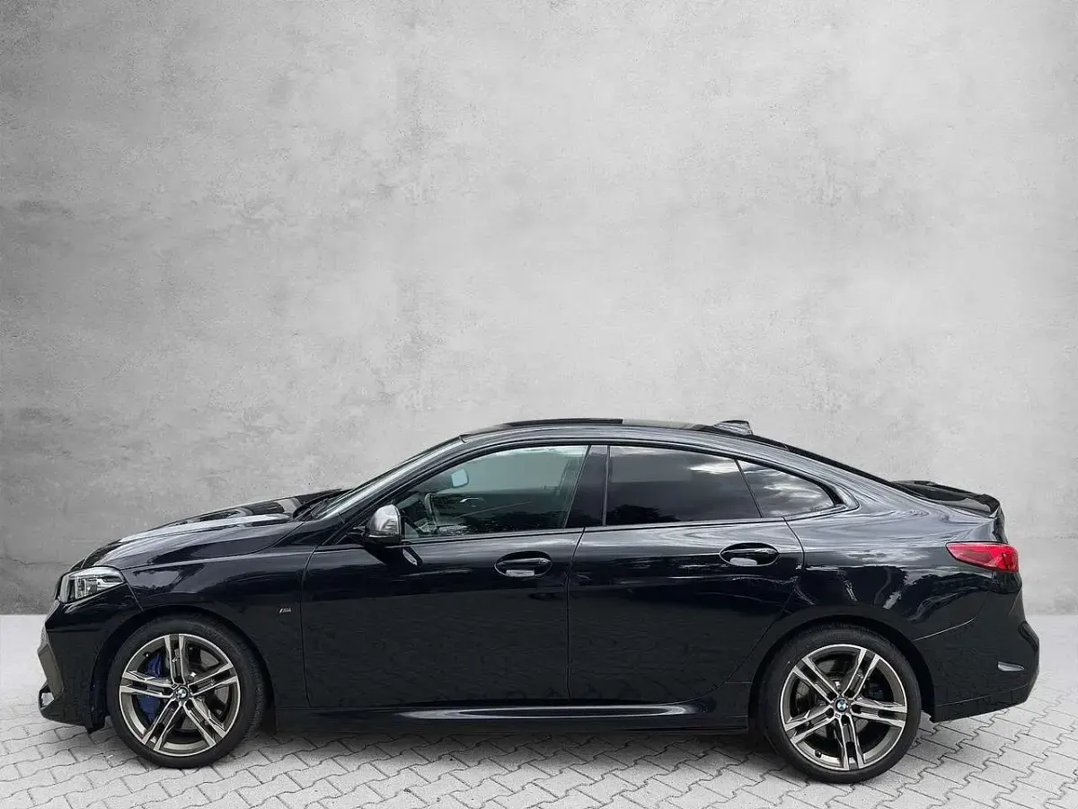 Gebraucht BMW M235 Sport Line 306 PS (225 kW) 2020 Saphirschwarz Coupé