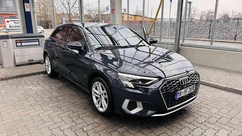 Gebraucht Audi A3 e-tron Advanced 150 PS (110 kW) 2020 Grau Kleinwagen