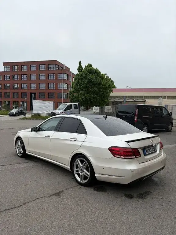 Gebraucht Mercedes E350 Avantgarde 252 PS (185 kW) 2014 Weiß Limousine